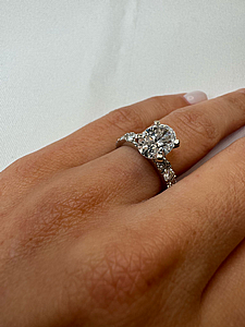 ���� Diamon 2 Carat Oval
